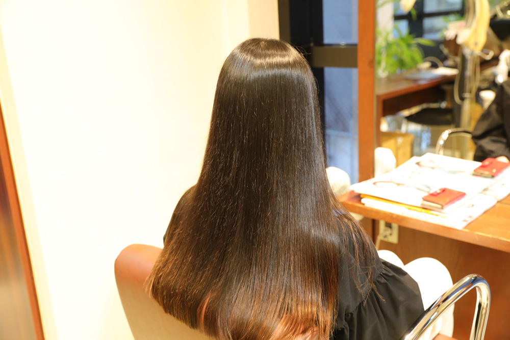 チリチリとしたクセのある髪質をツヤツヤな髪に Hair Salon D's